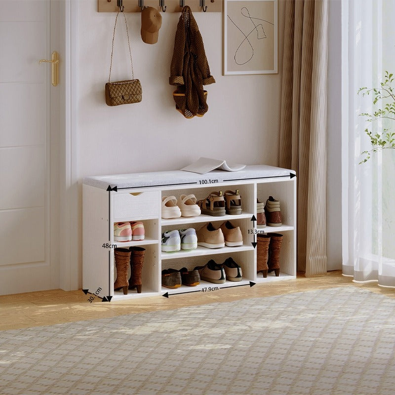 Dulap pentru pantofi cu scaun, bancă albă în stil loft, hol modern