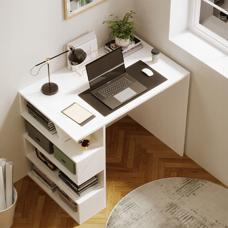Birou de calculator modern alb cu 4 rafturi și un raft pentru o cameră de tineret tip loft