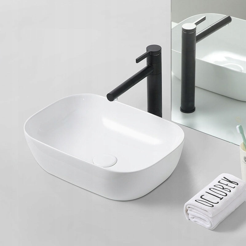 Umywalka nablatowa prostokątna ceramiczna stawiana na blat biała 41x31 cm