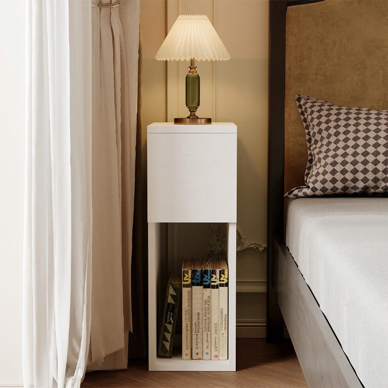 Noptieră albă cu sertar, masă cu raft, stil modern loft pentru dormitor